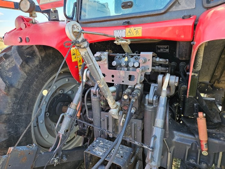 massey-ferguson-6480-image-19