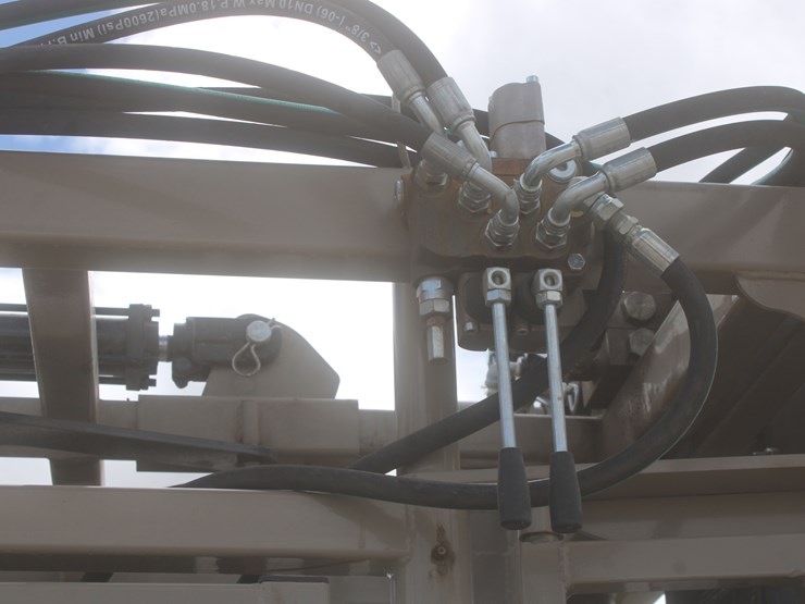 #1083-•-new-circle-t-portable-complete-cattle-processing-system-image-69