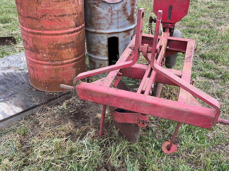 #4091-•-elston-3-point-gopher-poisoner-image-2