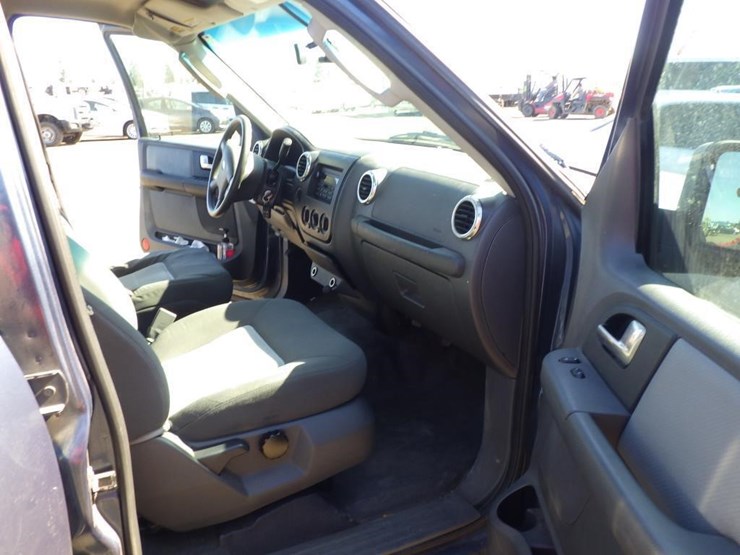 2003-ford-expedition-image-7