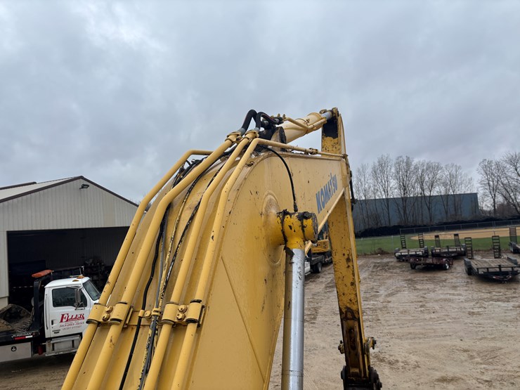 2001-komatsu-pc200-lc-image-35