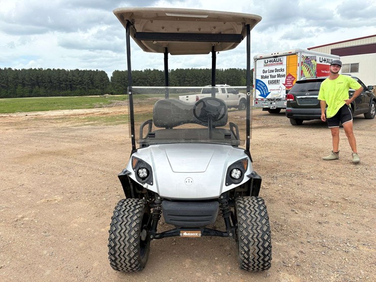 yamaha-electric-golf-cart-w/-charger-image-5