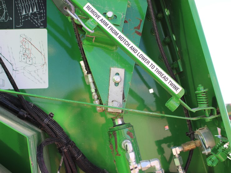 2022-john-deere-560r-image-57