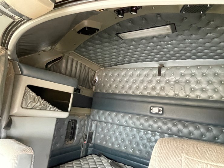 2000-kenworth-w900l-image-64