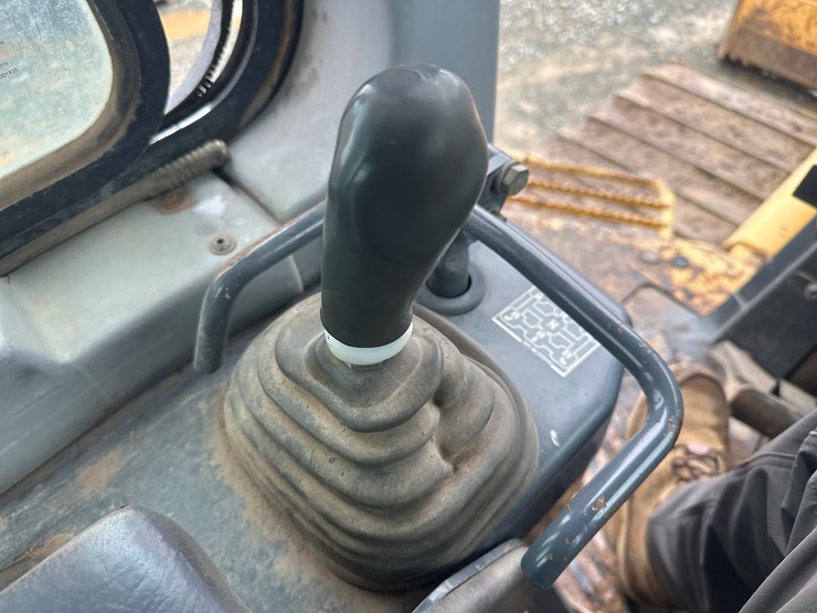 komatsu-d41p-6-image-32