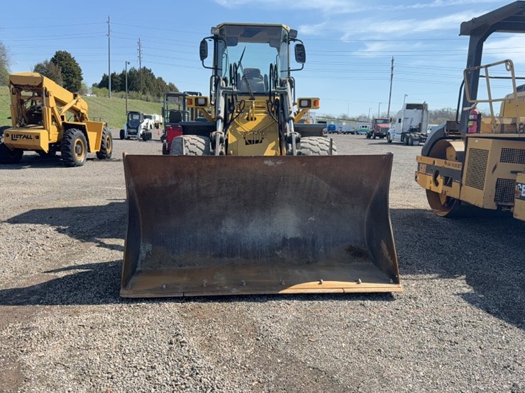 komatsu-wa180-image-2