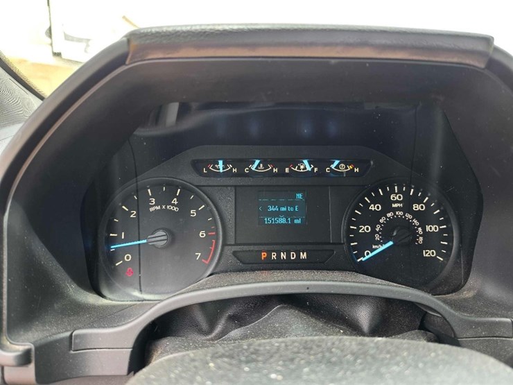 2018-ford-f150-xl-image-11