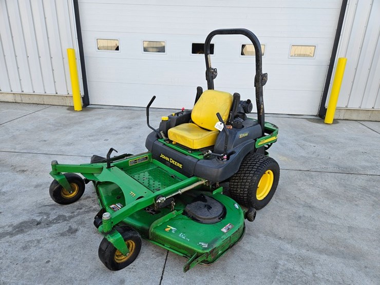 john-deere-777-image-1