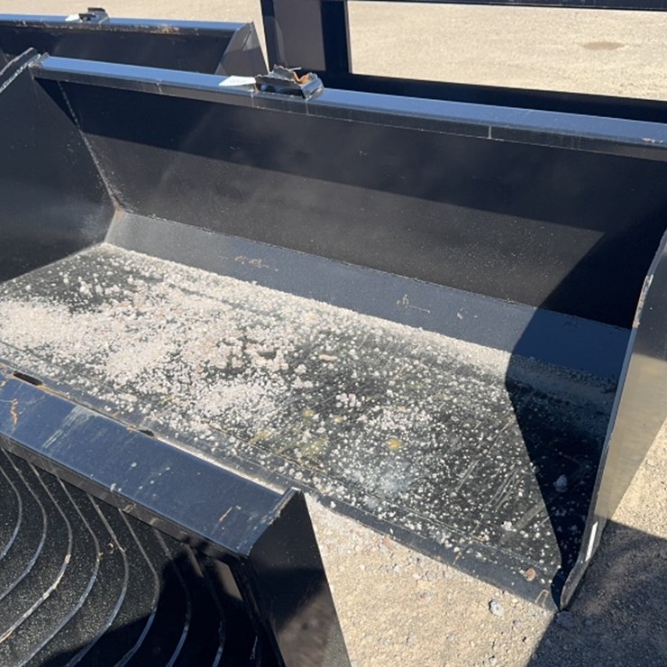 #1021 • 84" SKID STEER HIGH CAPACITY SMOOTH BUCKET