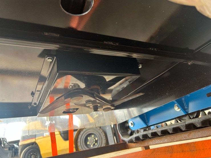 2025-zvox-remote-control-lawn-mower-image-21