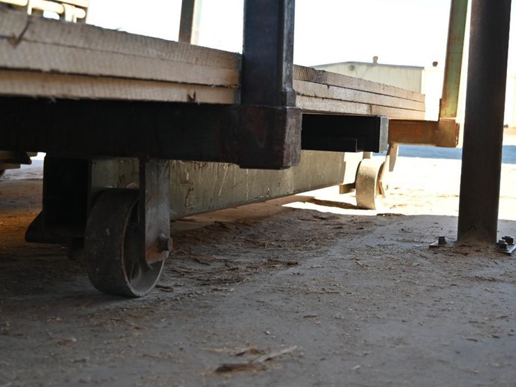 #177-•-lumber-carts-image-13