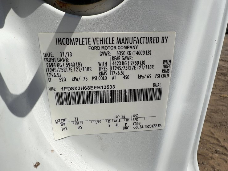 2014-ford-f350-xl-image-27