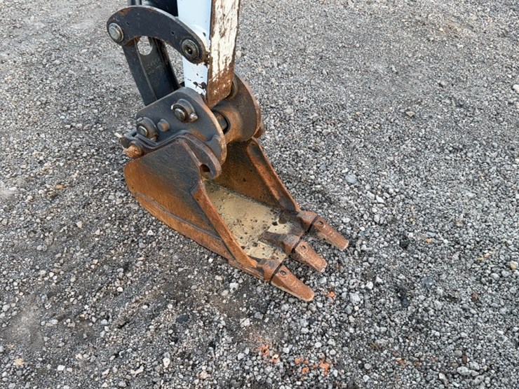 2020-bobcat-e26-image-15