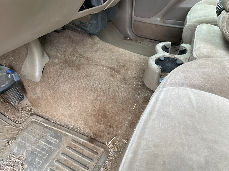 #4006-•-2005-chevy-crew-cab-truck-(az-title)-image-30