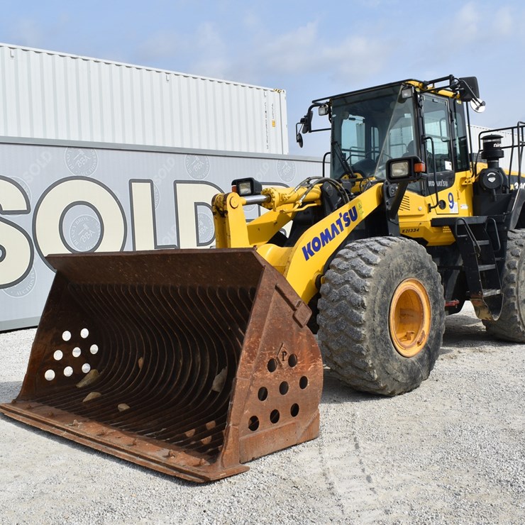 2021 KOMATSU WA380-8