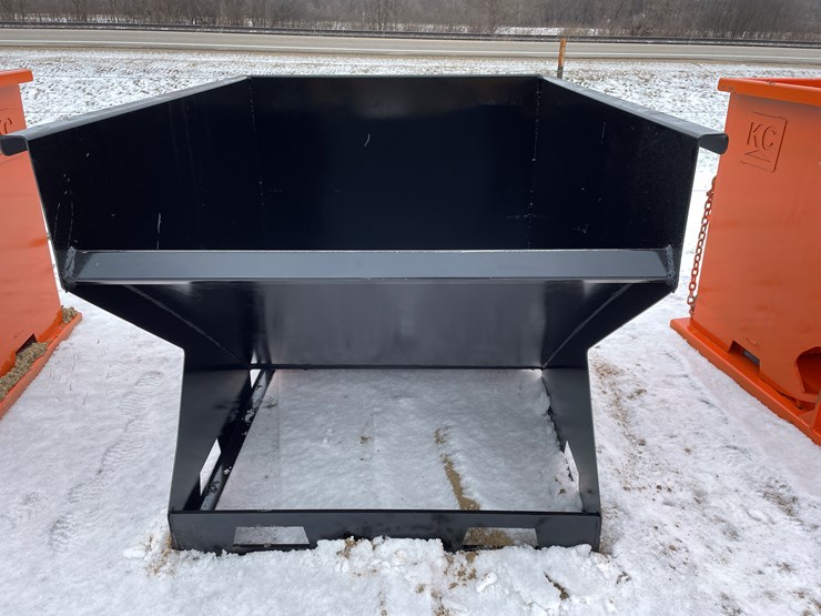 #2006-•-2-yard-skid-steer-mount-trash-hopper-image-2