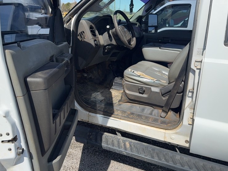 2012-ford-f350-image-19