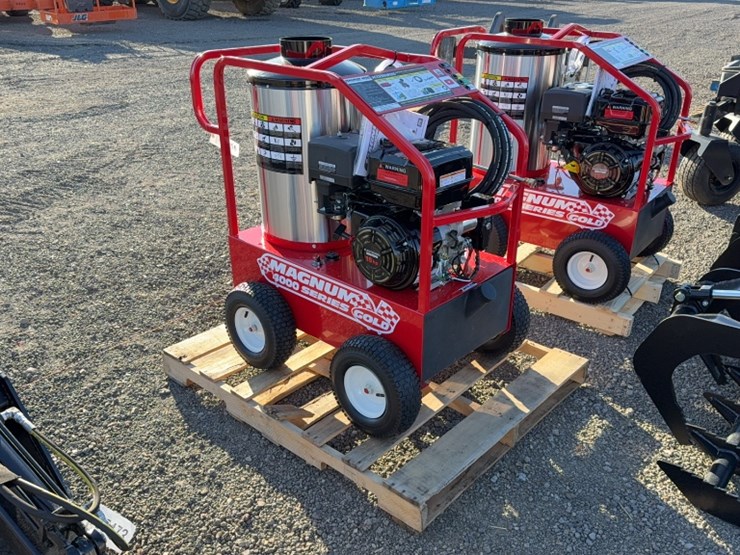 #2070-•-magnum-4000-portable-pressure-washer-image-4