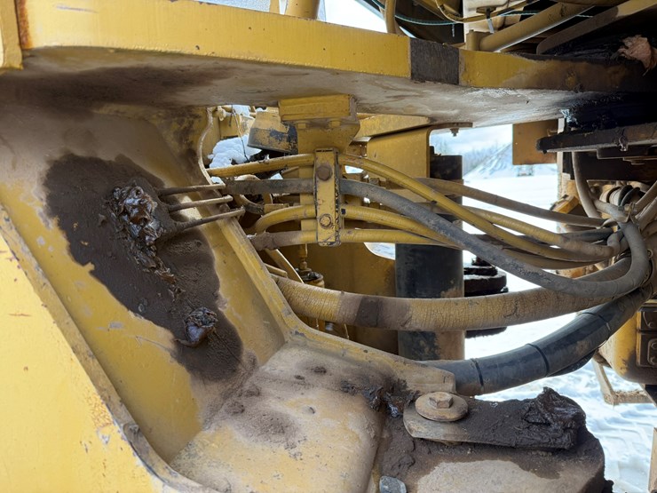 caterpillar-980g-image-27