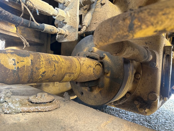 caterpillar-950gc-image-31