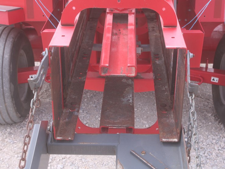 2015-massey-ferguson-1840-image-26