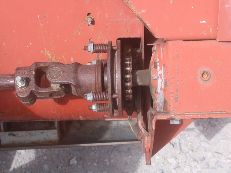 hesston-1170-image-34