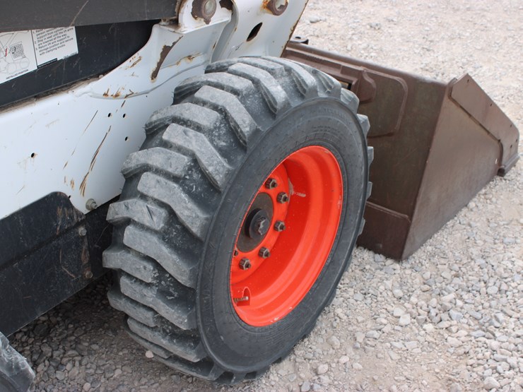 2017-bobcat-s590-image-25