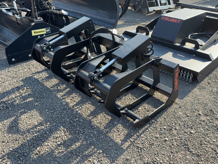 #2071-•-trubilt-66"-skid-steer-2-cyl-grapple-image-1