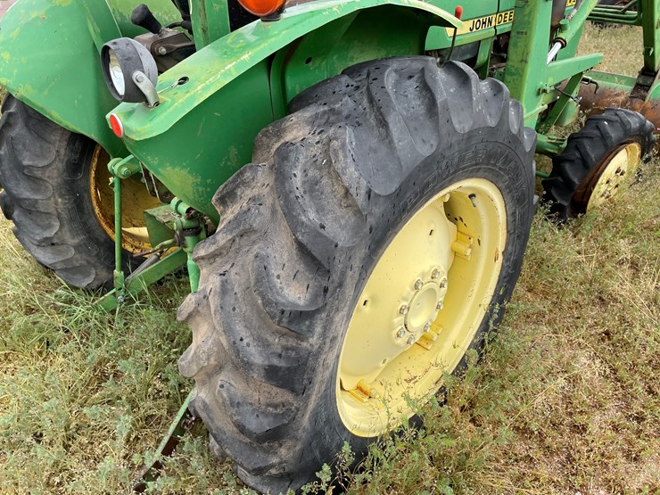 john-deere-1050-image-16