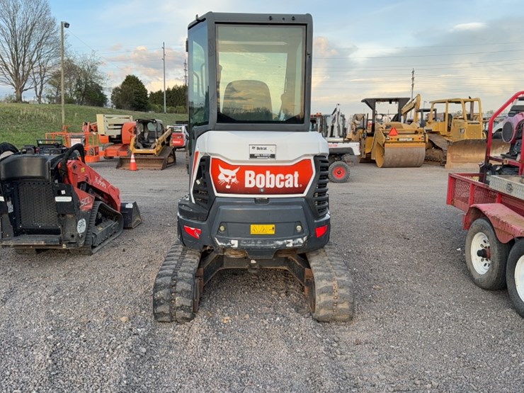 2020-bobcat-e26-image-10