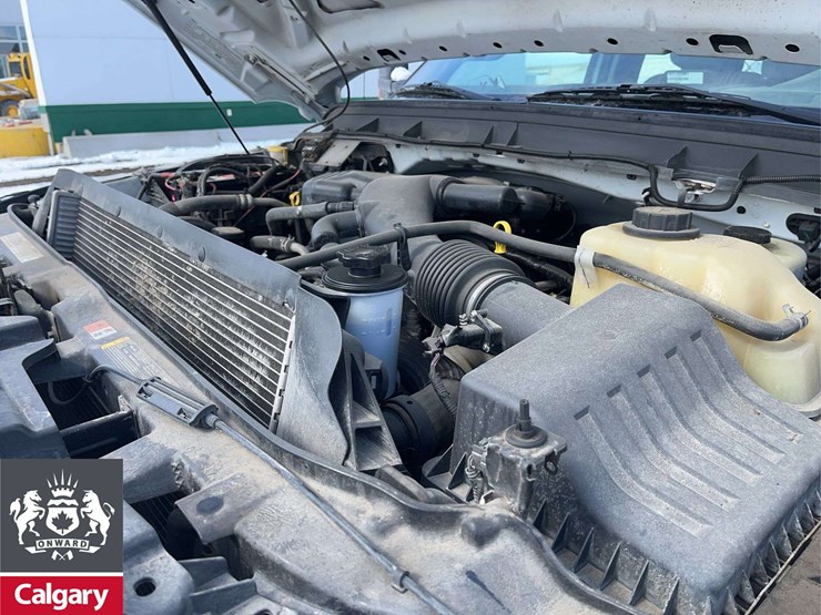 2015-ford-f550-image-22