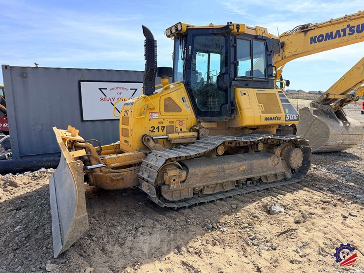 2018-komatsu-d51exi-24-image-1