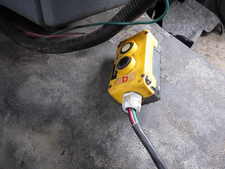 2016-ford-f550-image-27