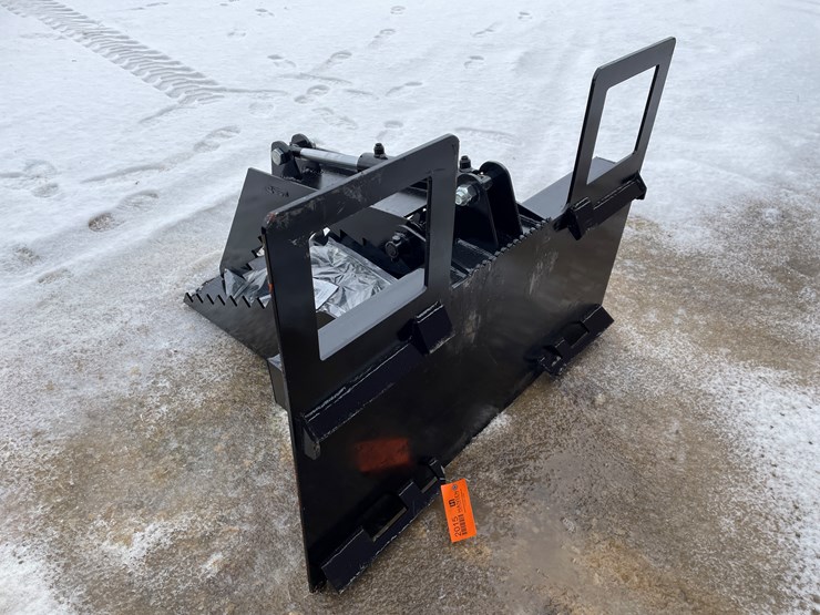 #2015-•-skid-steer-spade-grapple-attachment-image-5