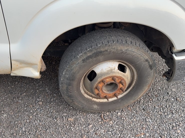 2011-ford-f350-image-4