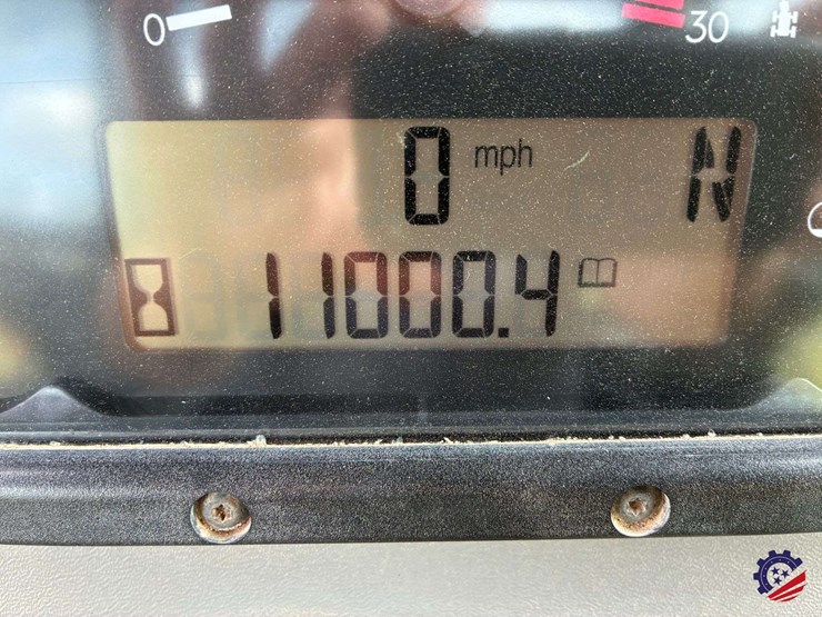 2010-caterpillar-120m-image-5