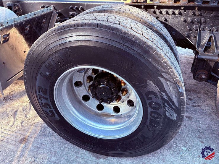 2008-volvo-vt-t/a-truck-tractor-image-8