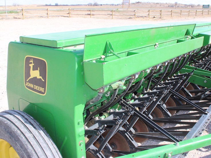 john-deere-450-image-38