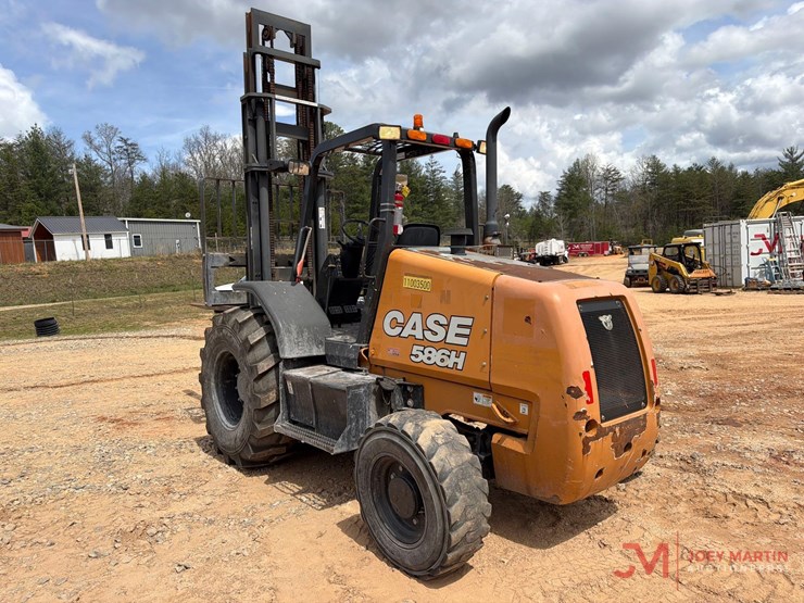 2019-case-586h-image-4