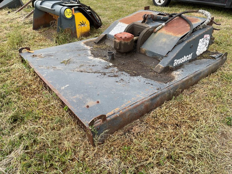 #4019-•-bobcat-skid-steer-brushcat-image-1