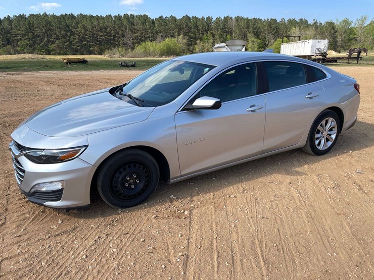 2019-chevrolet-malibu-lt-4-door-sedan-(150,431-miles)-image-1