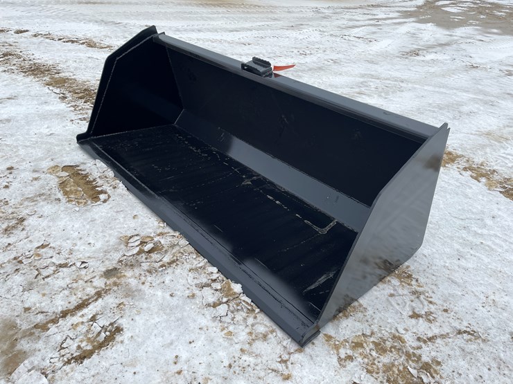 #2043-•-skid-steer-mount-84"-snow-liter-bucket-image-1