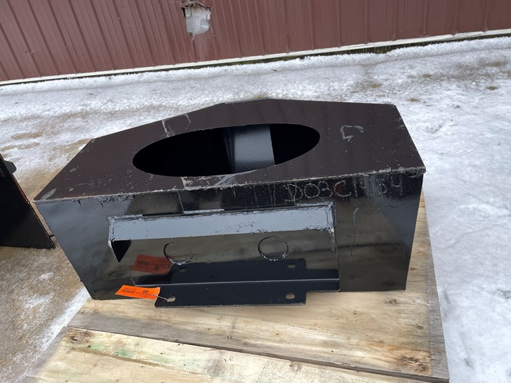 #2012-•-mini-skid-steer-concrete-bucket-attachment-image-5