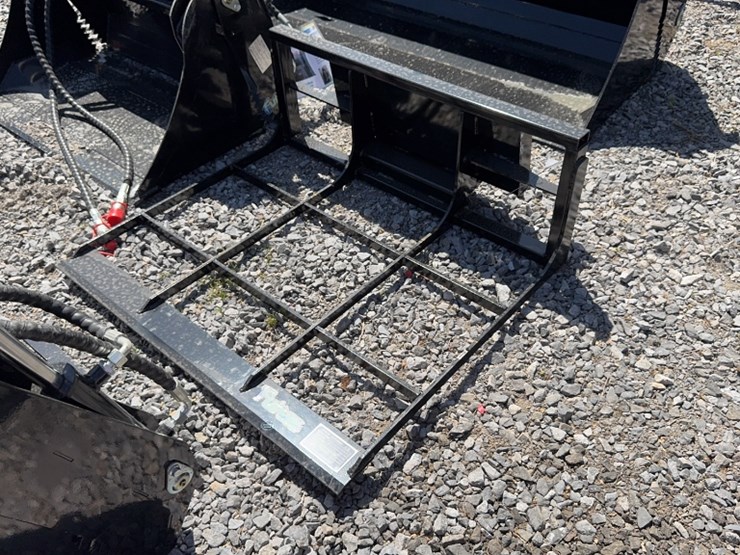 #6073-•-future-48"-dingo-land-plane-image-1