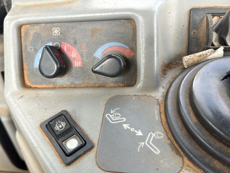 caterpillar-525b-image-50