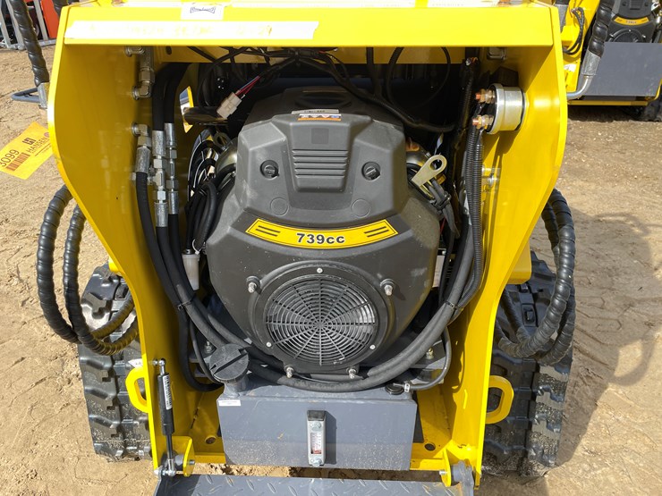 #212-•-landhonor-mini-skid-steer-loader-image-9