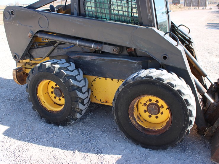 new-holland-ls190-image-41