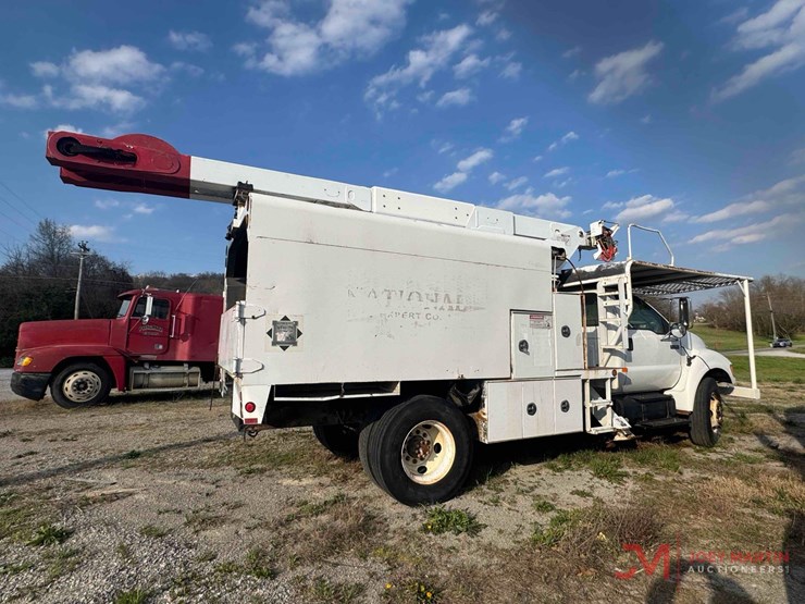 2006-ford-f750-xl-image-2