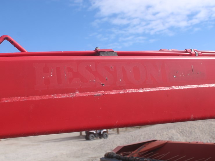 hesston-1170-image-12