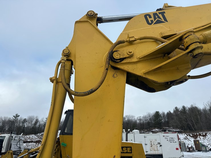 caterpillar-307-image-29